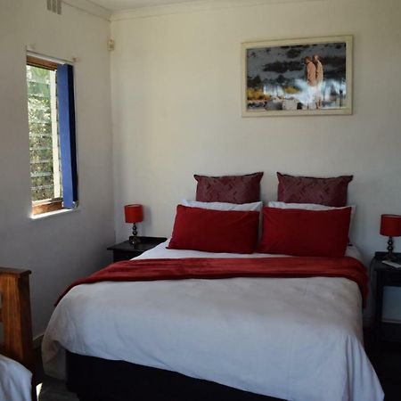 Oudtshoorn Homestay Accommodation Εξωτερικό φωτογραφία