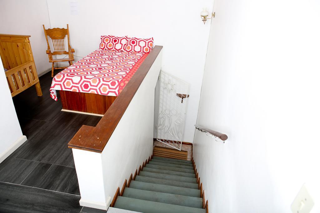 Oudtshoorn Homestay Accommodation Εξωτερικό φωτογραφία