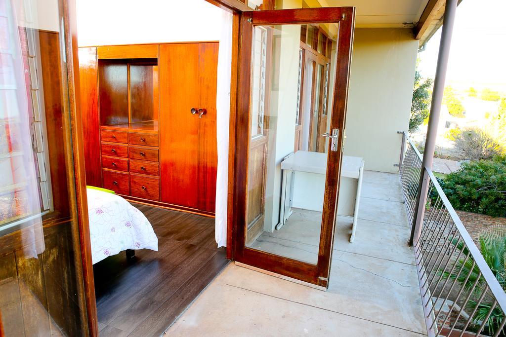Oudtshoorn Homestay Accommodation Εξωτερικό φωτογραφία